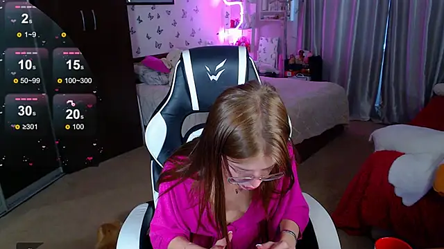 Kira honeyy online show from April 5, 2026, 11:07 am