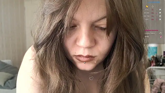 Snapshot of cutewhip chatting on October 24, 2025, 5:31 pm cutewhip online show from October 24, 2025, 5:31 pm