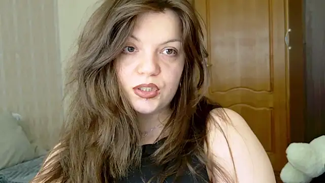 Snapshot of cutewhip chatting on October 30, 2025, 5:46 pm cutewhip online show from October 30, 2025, 5:46 pm