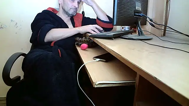 dundyFocus online show from October 17, 2025, 1:14 pm