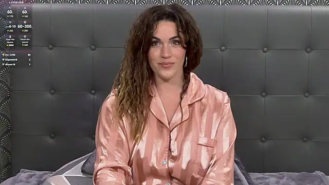 Snapshot of Clara-xoxo chatting on December 9, 2024, 2:17 pm Clara-xoxo online show from December 9, 2024, 2:17 pm