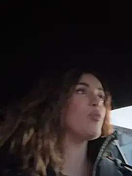 Snapshot of Clara-xoxo chatting on January 23, 2025, 5:21 pm Clara-xoxo online show from January 23, 2025, 5:21 pm