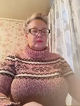 Snapshot of Cerd_Ayaz chatting on July 12, 2026, 1:51 am Cerd Ayaz online show from July 12, 2026, 1:51 am
