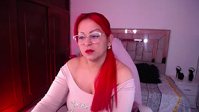 Snapshot of salomecastro_ chatting on October 2, 2025, 3:13 am salomecastro online show from October 2, 2025, 3:13 am