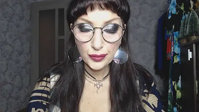 Snapshot of Aziza1 chatting on November 12, 2025, 12:38 pm Aziza1 online show from November 12, 2025, 12:38 pm