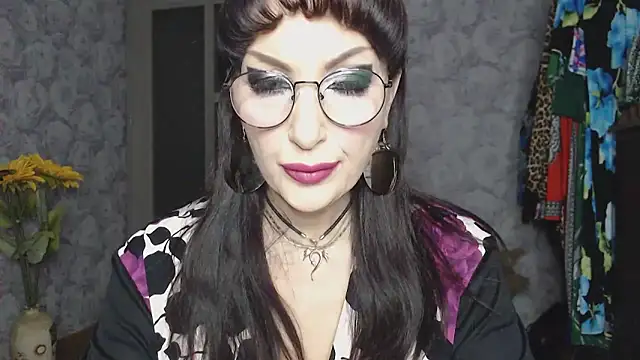 Aziza1 online show from February 3, 2026, 1:38 pm