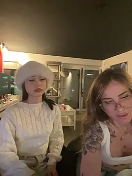 Etwas neugierig online show from March 18, 2026, 6:55 pm