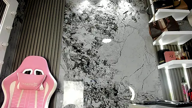 Snapshot of Loren_Baker chatting on February 3, 2026, 11:04 am Loren Baker online show from February 3, 2026, 11:04 am