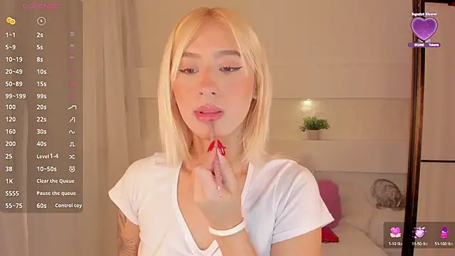 Snapshot of AshleyRoys chatting on February 27, 2025, 2:54 pm AshleyRoys online show from February 27, 2025, 2:54 pm