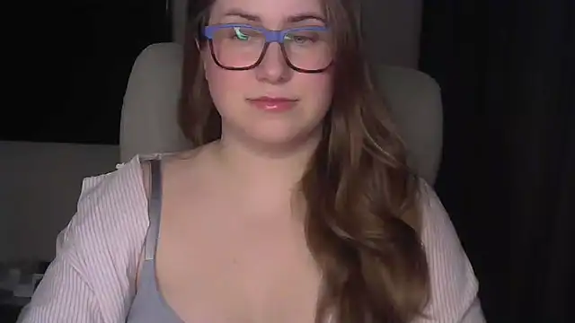 SeasonalSomeone online show from March 19, 2026, 7:18 pm