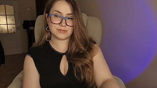 SeasonalSomeone online show from August 8, 2026, 10:01 pm
