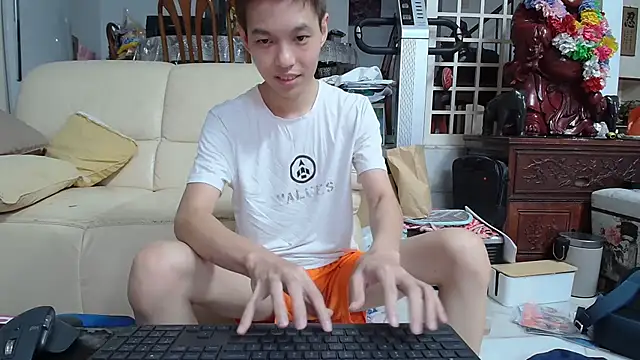 andrewooi online show from January 14, 2025, 4:29 pm