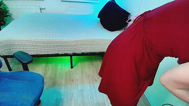 CranberryHot online show from October 19, 2025, 10:49 am