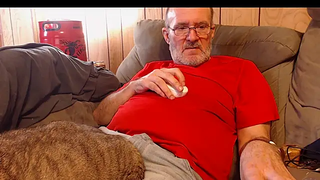 snickers1 online show from February 17, 2026, 2:02 pm