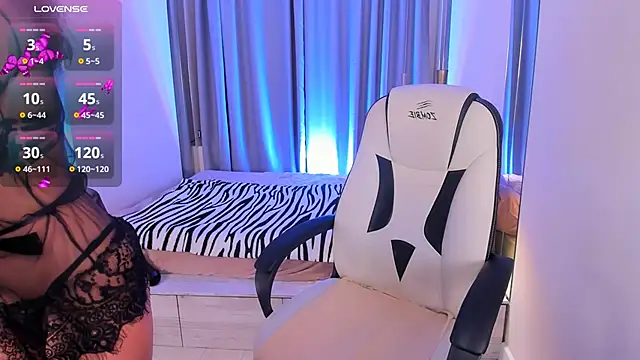 Snapshot of HelenaRegal chatting on December 7, 2024, 6:54 am HelenaRegal online show from December 7, 2024, 6:54 am