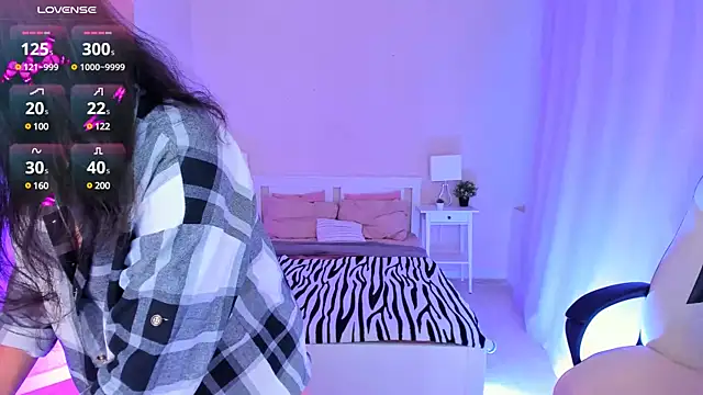 Snapshot of HelenaRegal chatting on December 14, 2024, 1:49 pm HelenaRegal online show from December 14, 2024, 1:49 pm