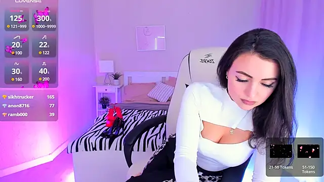 Snapshot of HelenaRegal chatting on February 2, 2025, 4:32 pm HelenaRegal online show from February 2, 2025, 4:32 pm