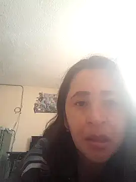 Snapshot of latinfemale chatting on January 14, 2025, 2:22 pm latinfemale online show from January 14, 2025, 2:22 pm