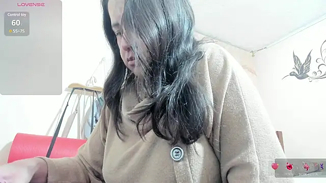 Snapshot of latinfemale chatting on January 22, 2025, 1:20 am latinfemale online show from January 22, 2025, 1:20 am