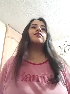 Snapshot of latinfemale chatting on March 17, 2025, 2:08 am latinfemale online show from March 17, 2025, 2:08 am