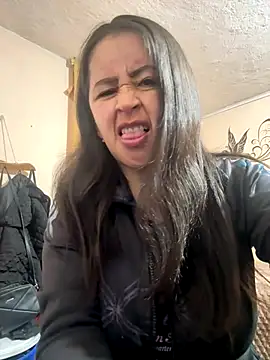 Snapshot of latinfemale chatting on October 30, 2025, 11:16 pm latinfemale online show from October 30, 2025, 11:16 pm