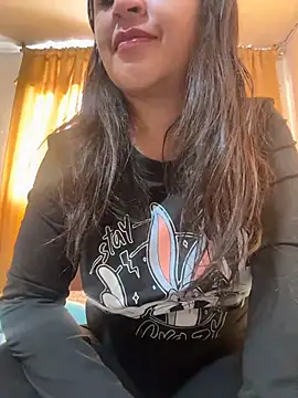 latinfemale online show from April 14, 2026, 3:18 pm