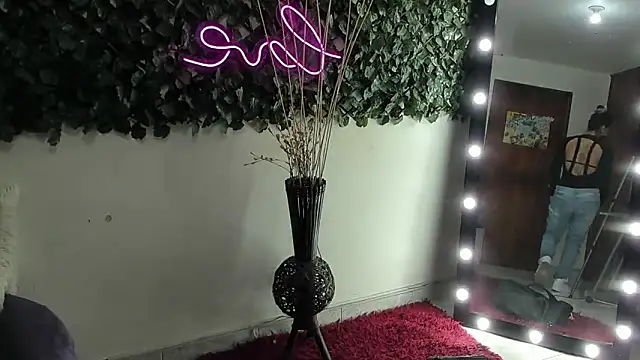 DestinyHills online show from October 1, 2025, 12:33 pm