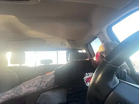 Snapshot of canadacockinme chatting on March 11, 2025, 1:01 pm canadacockinme online show from March 11, 2025, 1:01 pm