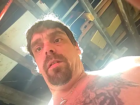 Snapshot of canadacockinme chatting on October 10, 2025, 2:32 am canadacockinme online show from October 10, 2025, 2:32 am