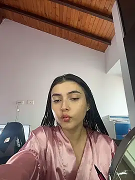 Snapshot of esmeralda_colllins chatting on March 25, 2026, 2:12 pm esmeralda colllins online show from March 25, 2026, 2:12 pm