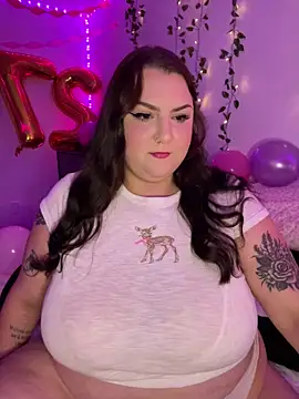 Snapshot of honeyviolet chatting on September 23, 2025, 5:54 am honeyviolet online show from September 23, 2025, 5:54 am