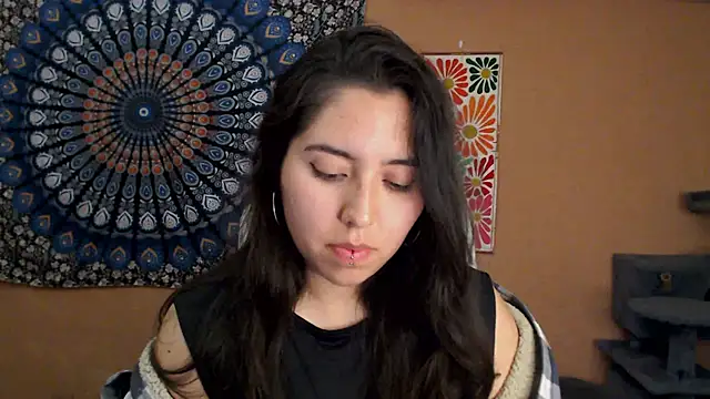 IntimateTales online show from November 7, 2025, 6:41 pm