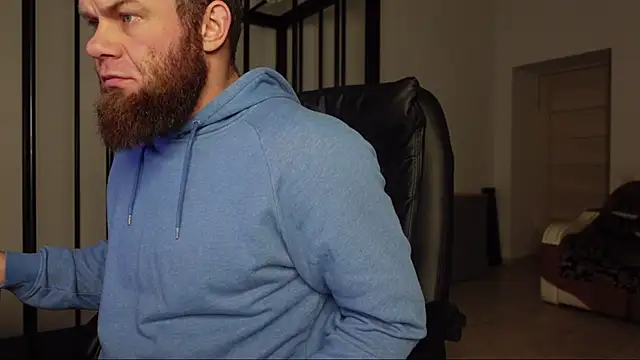 Snapshot of Tommy_Burnz chatting on February 16, 2025, 5:48 am Tommy Burnz online show from February 16, 2025, 5:48 am