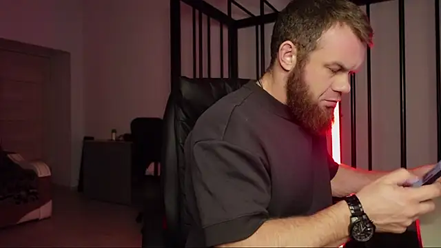 Snapshot of Tommy_Burnz chatting on February 27, 2025, 2:32 am Tommy Burnz online show from February 27, 2025, 2:32 am