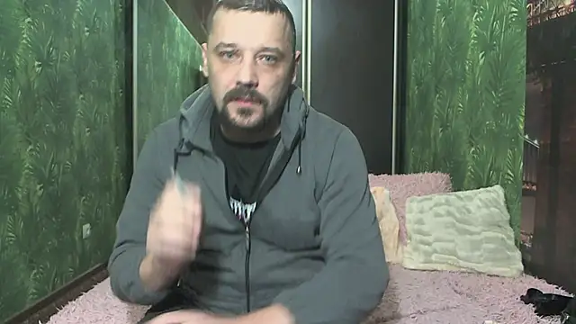 Snapshot of DanielOhCool chatting on December 16, 2024, 9:24 am DanielOhCool online show from December 16, 2024, 9:24 am