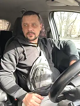 Snapshot of DanielOhCool chatting on March 14, 2025, 8:10 am DanielOhCool online show from March 14, 2025, 8:10 am