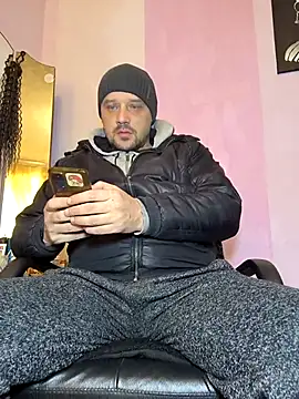 DanielOhCool online show from January 18, 2026, 8:18 am