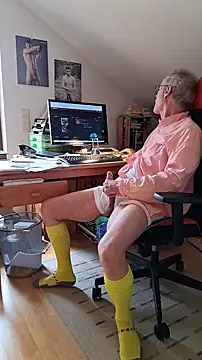 Snapshot of BerndisCam chatting on September 26, 2025, 11:25 am BerndisCam online show from September 26, 2025, 11:25 am