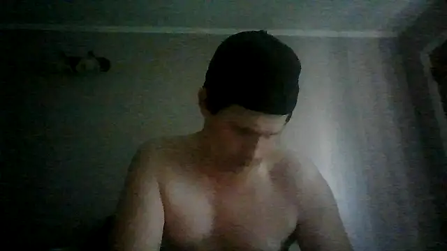 Snapshot of youngbuck6874 chatting on June 19, 2026, 9:07 pm youngbuck6874 online show from June 19, 2026, 9:07 pm