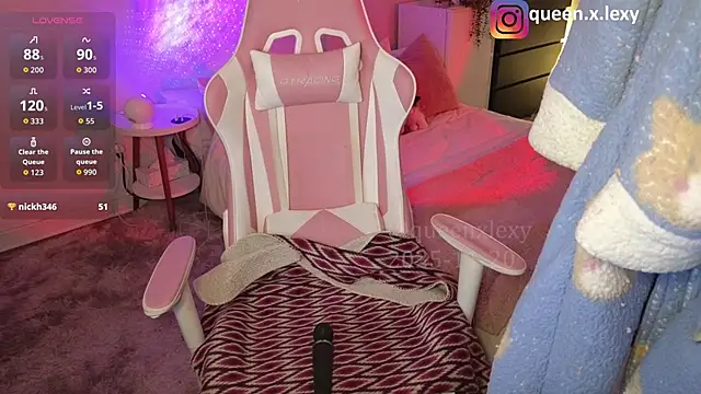 queenxlexy online show from November 20, 2025, 4:51 pm