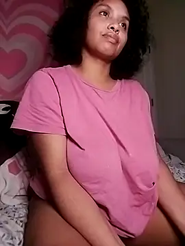 Snapshot of TasteeKitty chatting on January 7, 2026, 10:07 am TasteeKitty online show from January 7, 2026, 10:07 am