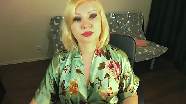 Snapshot of Angelaroberti3 chatting on January 12, 2025, 2:09 pm Angelaroberti3 online show from January 12, 2025, 2:09 pm