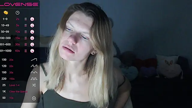 Snapshot of night_is_dark chatting on December 13, 2024, 10:45 pm night is dark online show from December 13, 2024, 10:45 pm