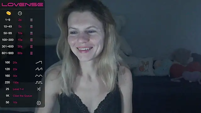 Snapshot of night_is_dark chatting on December 22, 2024, 12:07 am night is dark online show from December 22, 2024, 12:07 am