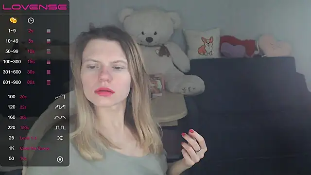 Snapshot of night_is_dark chatting on February 2, 2025, 10:06 pm night is dark online show from February 2, 2025, 10:06 pm