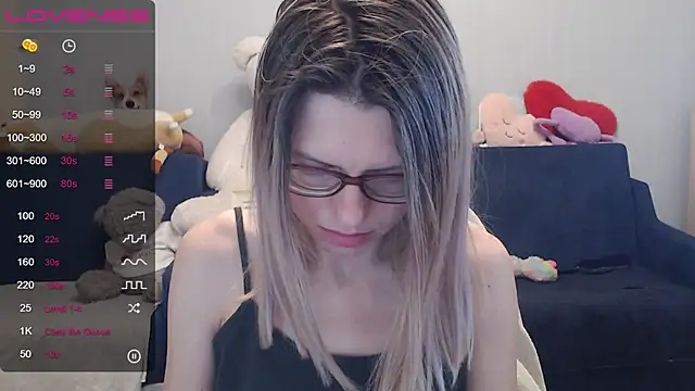 Snapshot of night_is_dark chatting on February 18, 2025, 6:58 pm night is dark online show from February 18, 2025, 6:58 pm