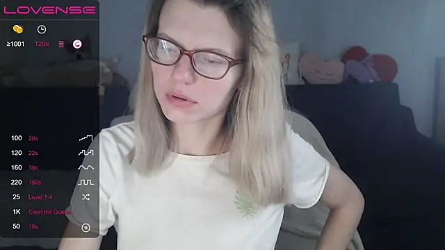 Snapshot of night_is_dark chatting on February 20, 2025, 9:53 pm night is dark online show from February 20, 2025, 9:53 pm