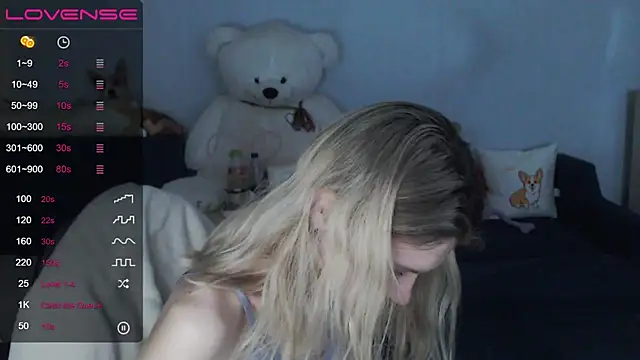 Snapshot of night_is_dark chatting on February 28, 2025, 12:21 am night is dark online show from February 28, 2025, 12:21 am