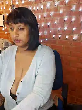 Lilybanx online show from January 26, 2025, 7:20 pm