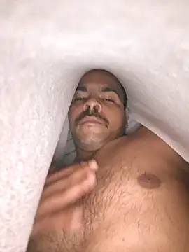 Vickyrajput009 online show from September 15, 2025, 4:01 am